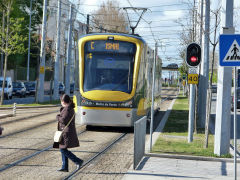 
Metro tram '128' at Porto, April 2012